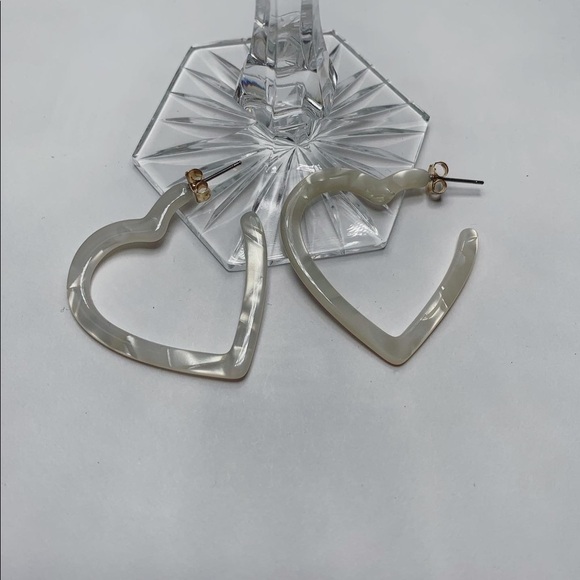 Pack of three hoop heart earrings - Picture 3 of 4